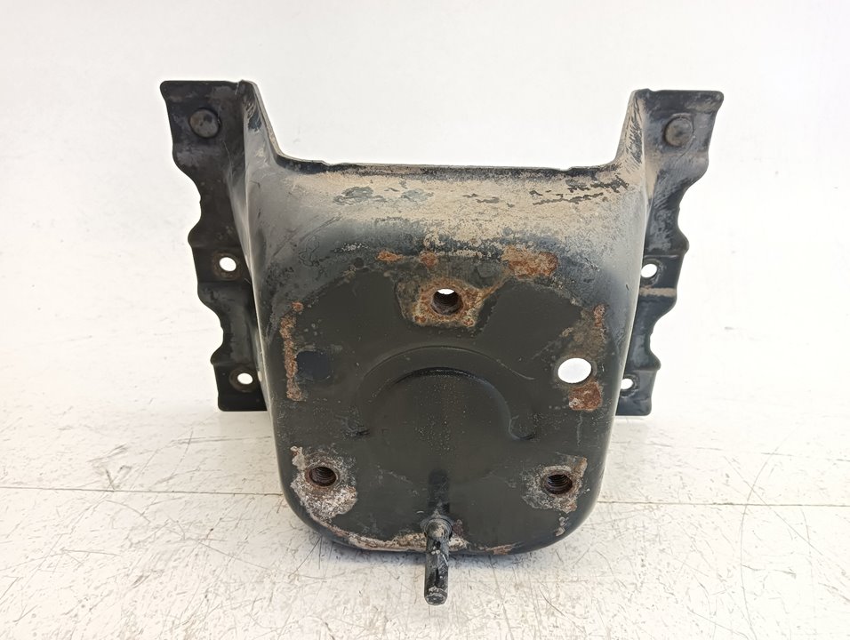 Soporte rueda repuesto Mitsubishi Montero (V60/V70)