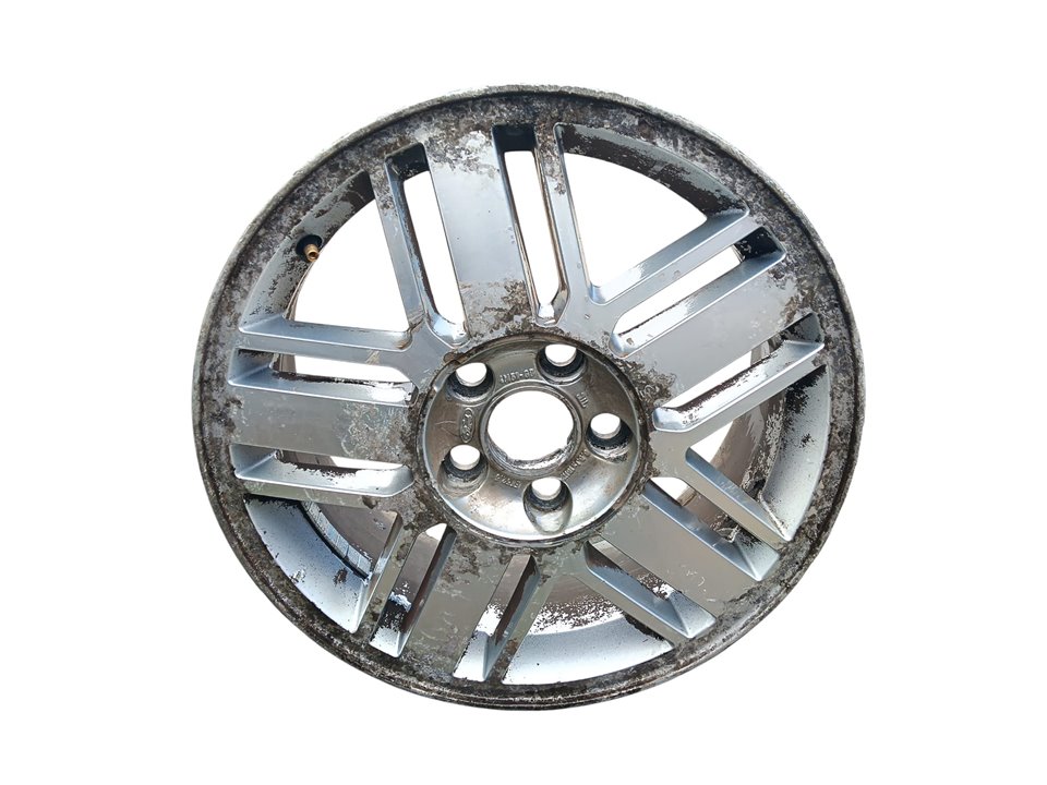 Llanta Ford Focus (CAP)