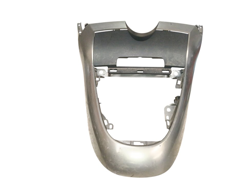 Embellecedor Toyota Verso (AUR2/ZGR2)