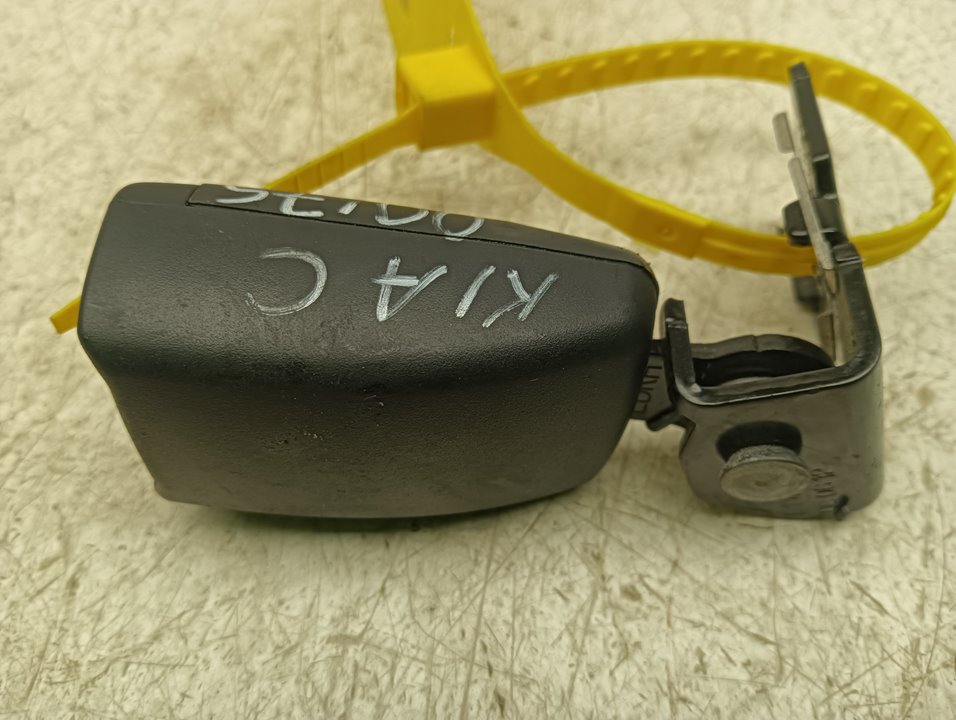 Enganche cinturón Kia Ceed (ED)