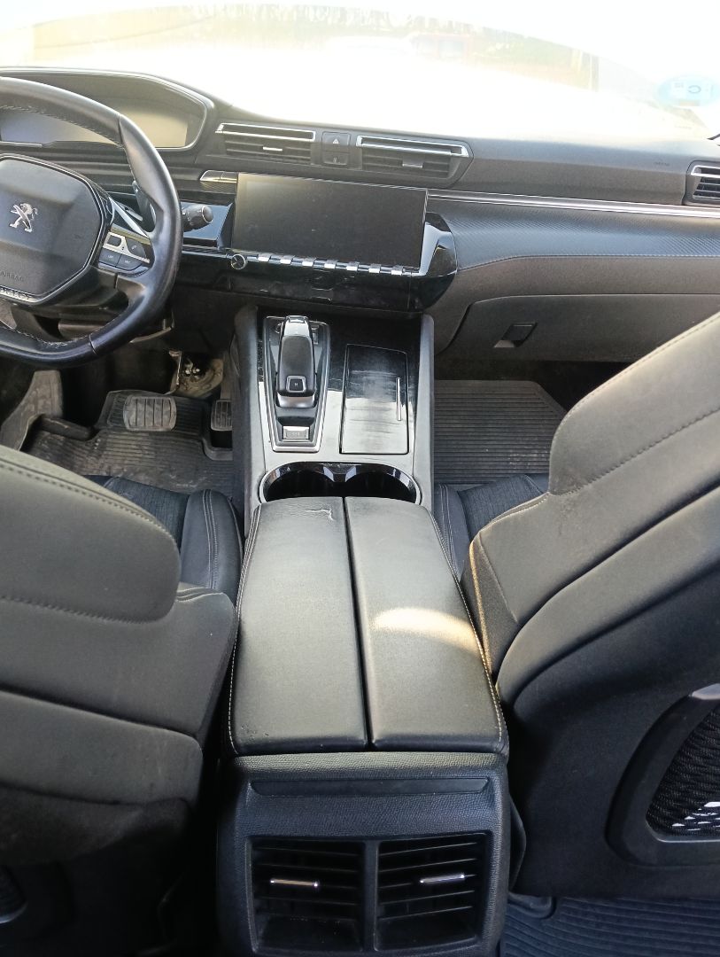 Consola Peugeot 508 (R8)