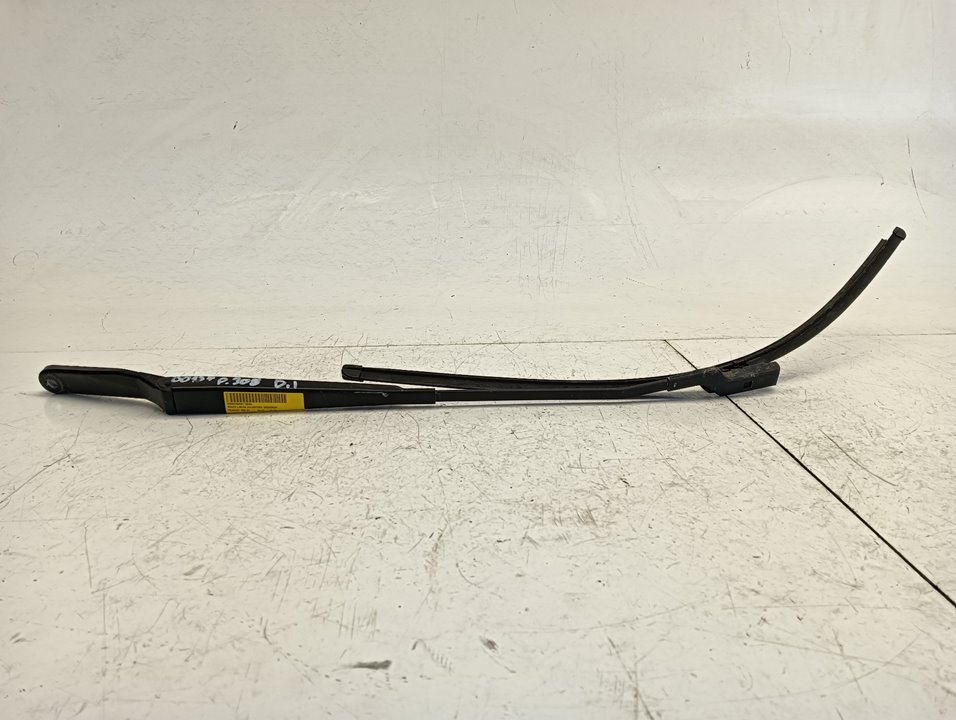 Brazo limpia Peugeot 308