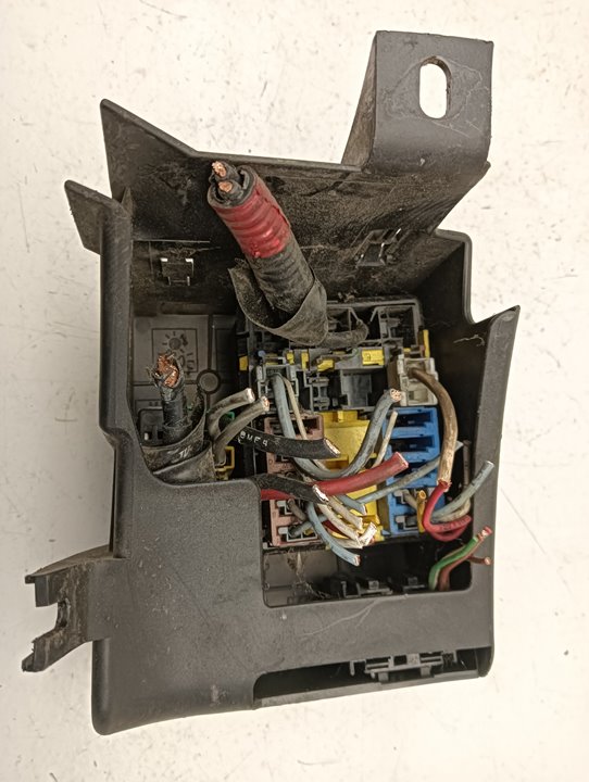 Caja relés / fusibles Peugeot 306