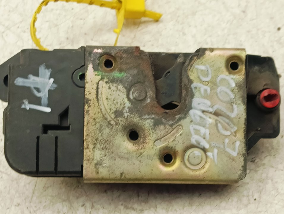 Cerradura puerta Peugeot 206