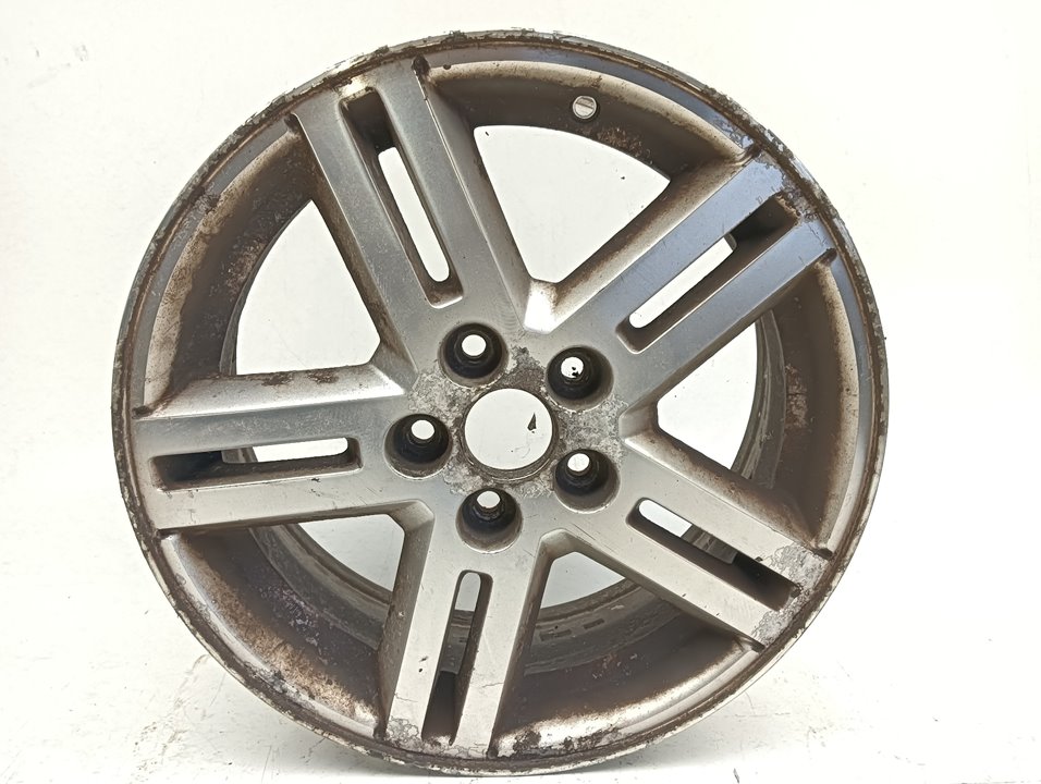Llanta Dodge Avenger (JS)
