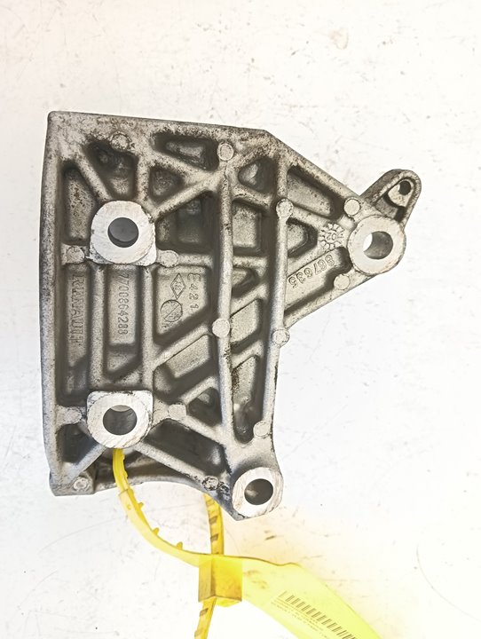 Soporte alternador Renault Clio II (B/CB0)
