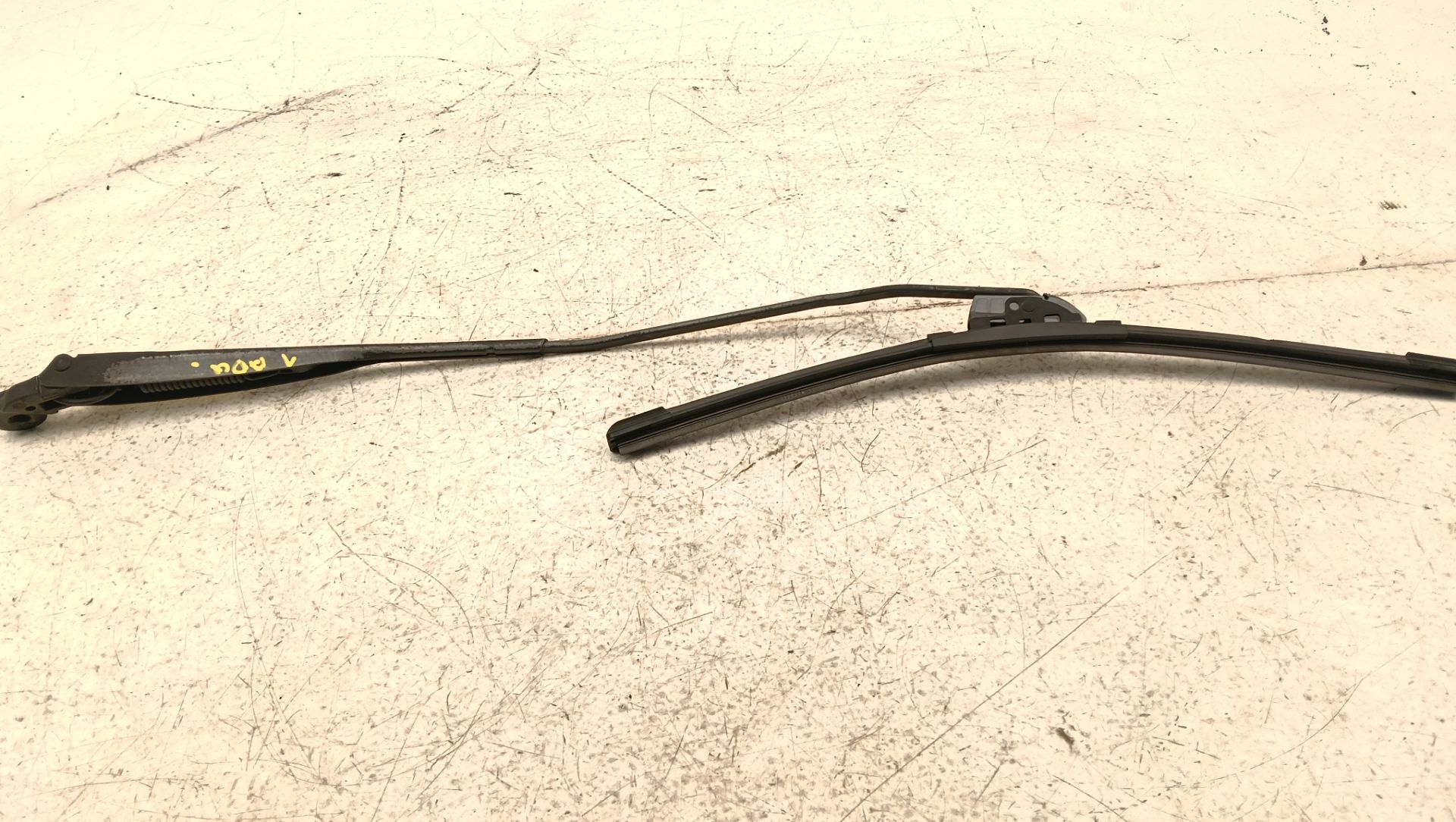 Brazo limpia SEAT Arosa (6H1)