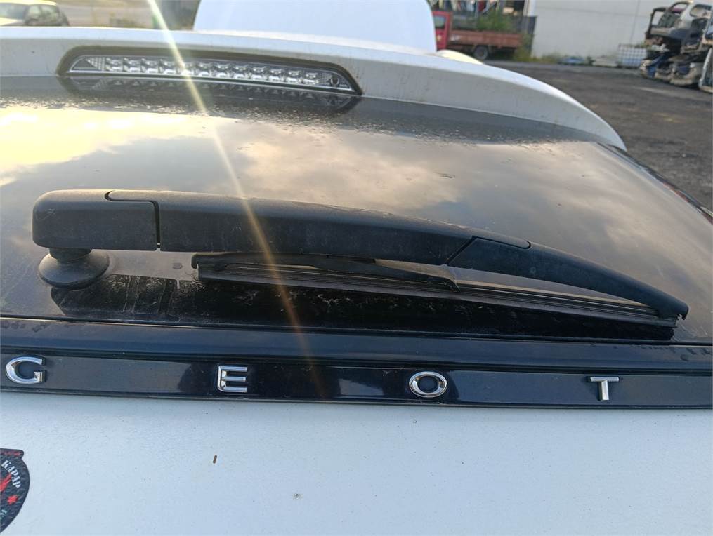 Brazo limpia Peugeot 508 (R8)