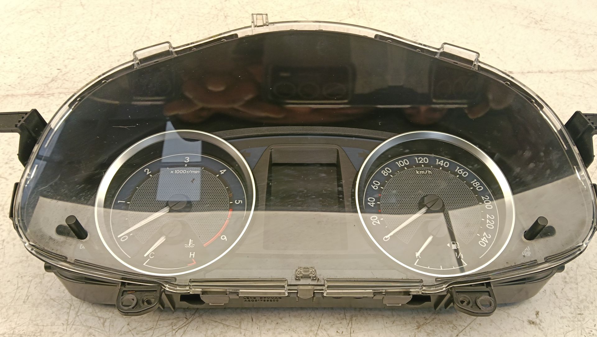 Cuadro instrumentos Toyota Auris (E18)