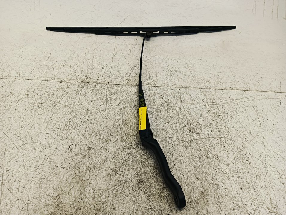 Brazo limpia Peugeot 206