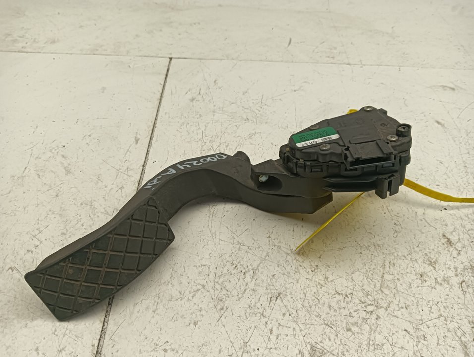 Pedal acelerador Audi A6 (4B2)