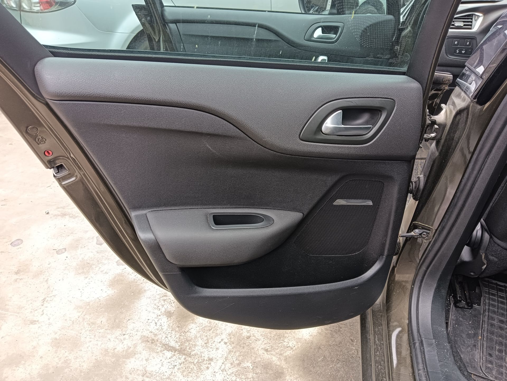 Guarnecido puerta Citroën DS4