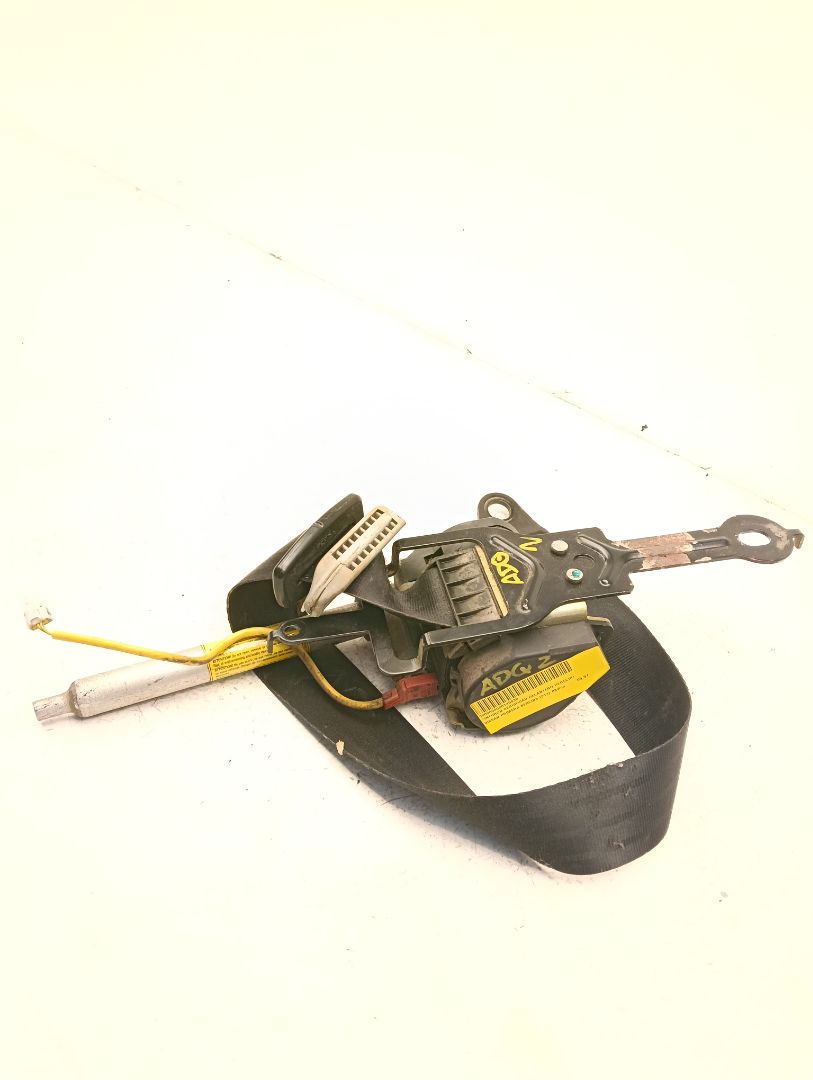 Cinturón seguridad Nissan Primera (P11)
