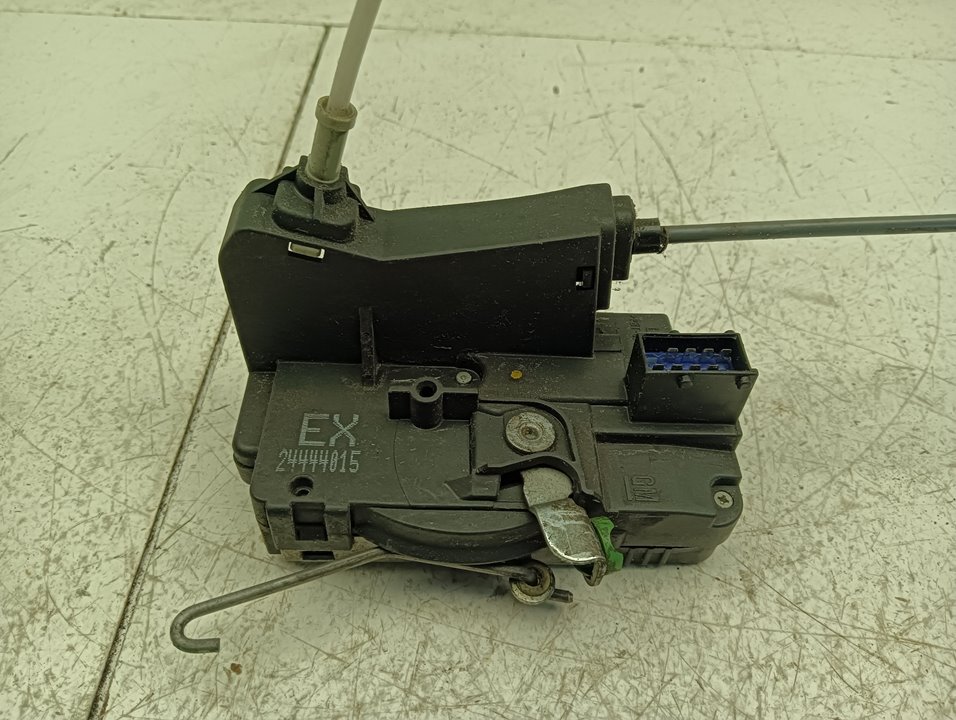 Cerradura puerta Opel Zafira A