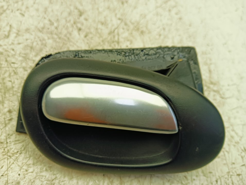 Maneta Peugeot 206