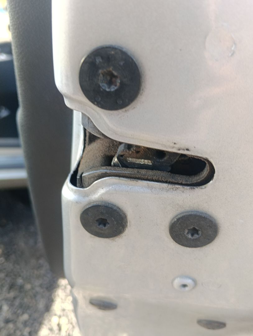 Cerradura puerta Renault Megane III