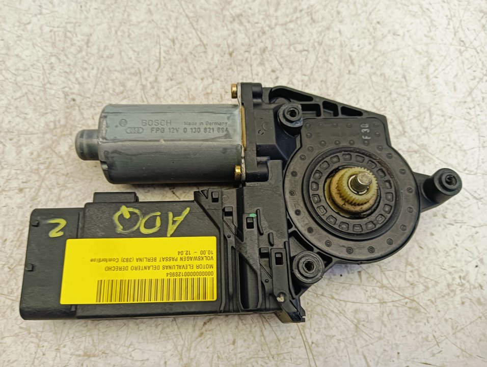 Motor elevalunas Volkswagen Passat (3B3)