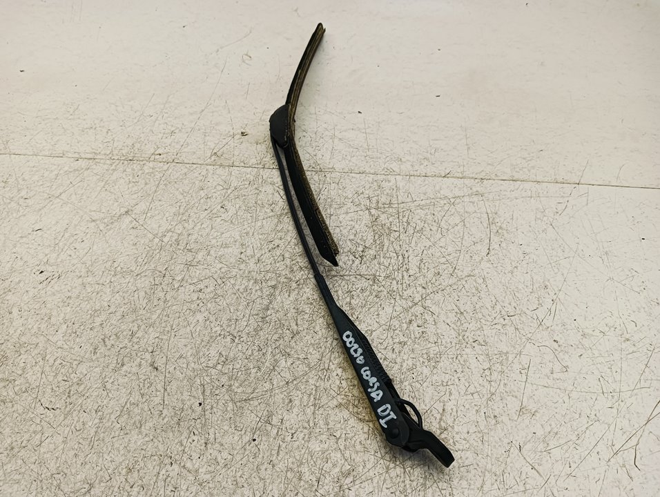 Brazo limpia Opel Corsa C