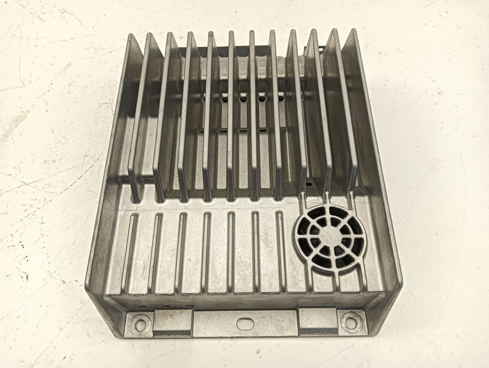Amplificador de sonido Mercedes-Benz E (BM 207)