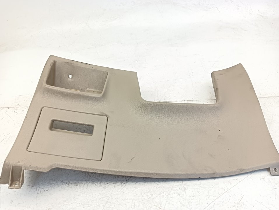 Embellecedor Nissan Terrano II (R20)