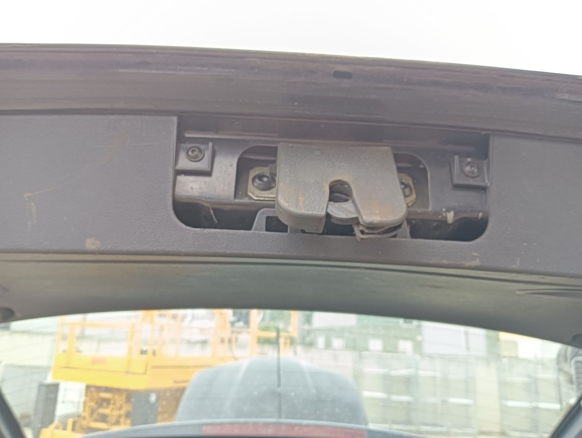Cerradura maletero / portón SEAT Ibiza (6L1)
