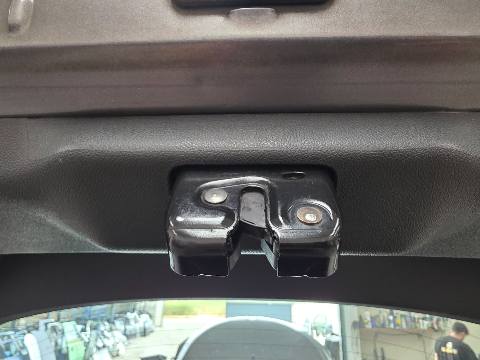 Cerradura maletero / portón Renault Megane III