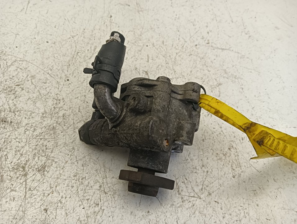Bomba dirección Škoda Octavia (1U2)