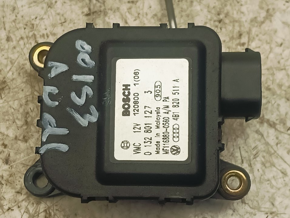 Motor apertura trampillas climatizador Audi A6 (4B5)