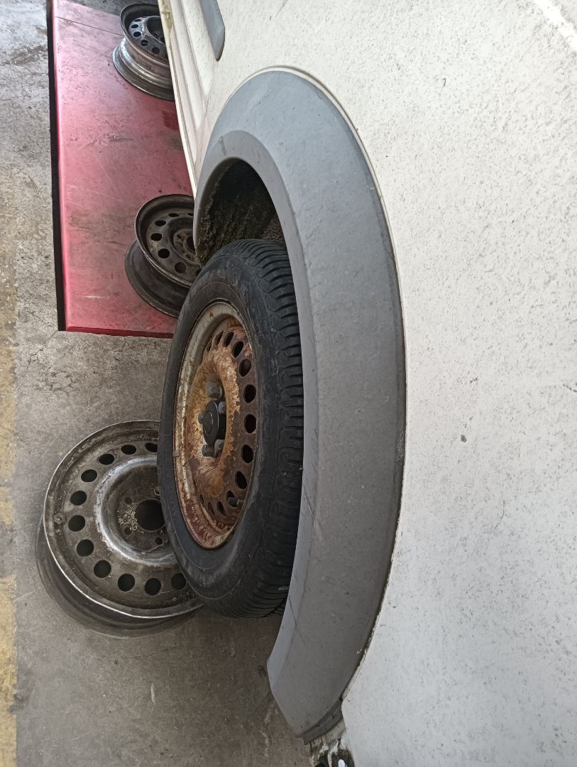 Aletin Ford Transit Connect (TC7)