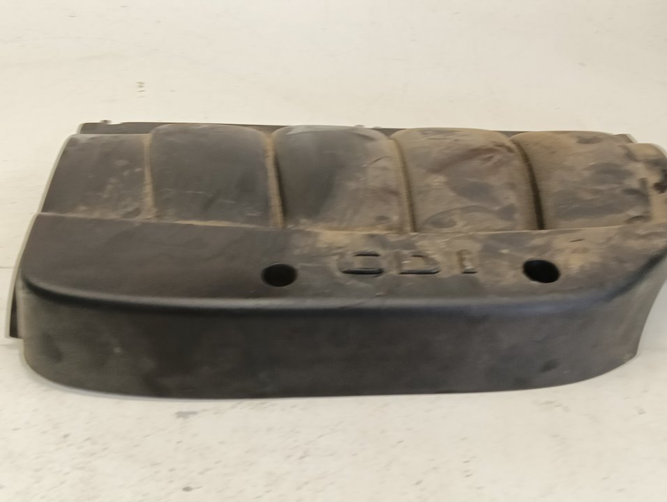 Tapa motor Mercedes-Benz E (BM 211)