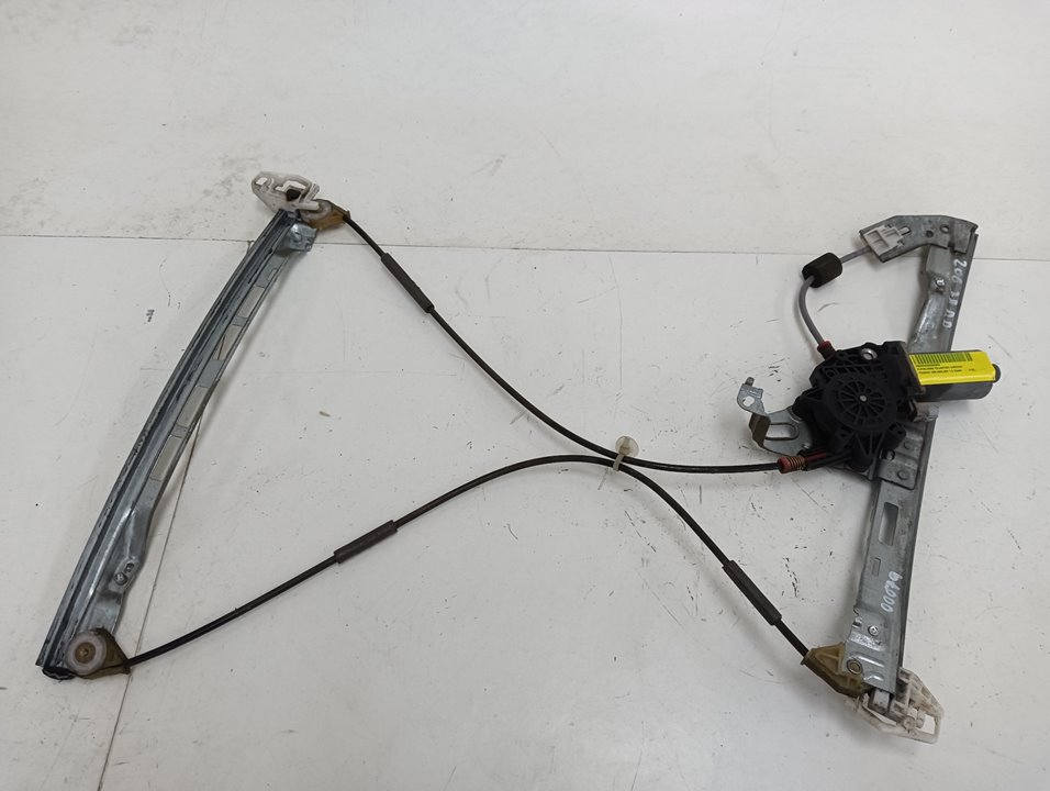Elevalunas delantero derecho Peugeot 206, foto 1 de 4