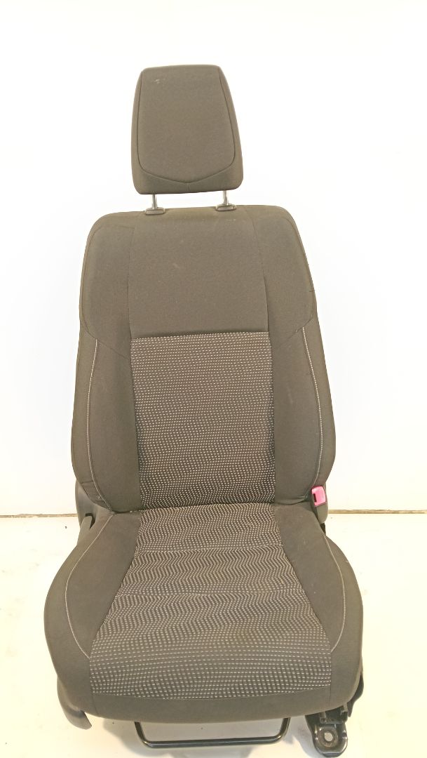 Asiento Toyota Auris (E18)