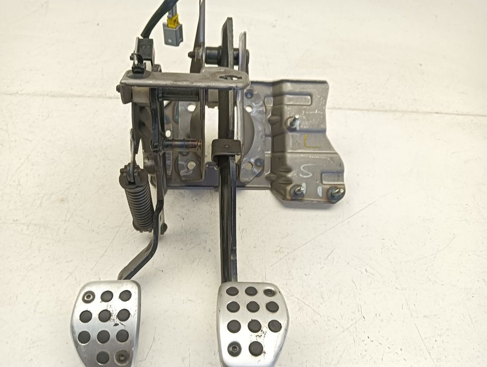 Pedal freno Peugeot 207