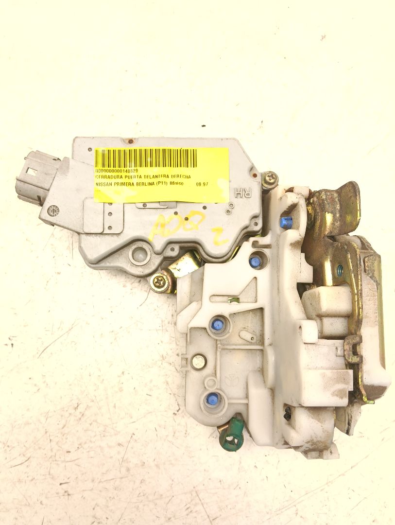 Cerradura puerta Nissan Primera (P11)