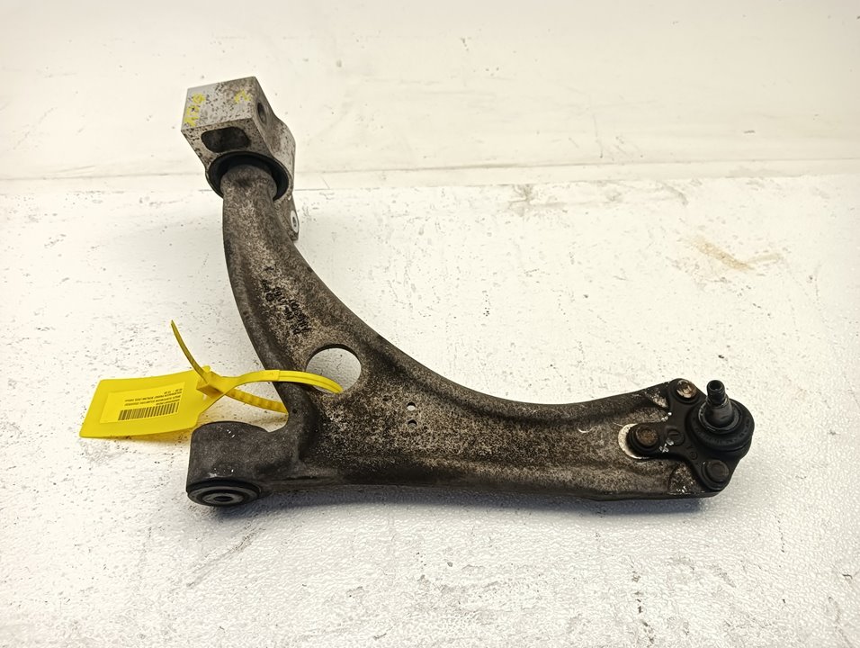 Brazo suspensión Volkswagen Passat (3C2)