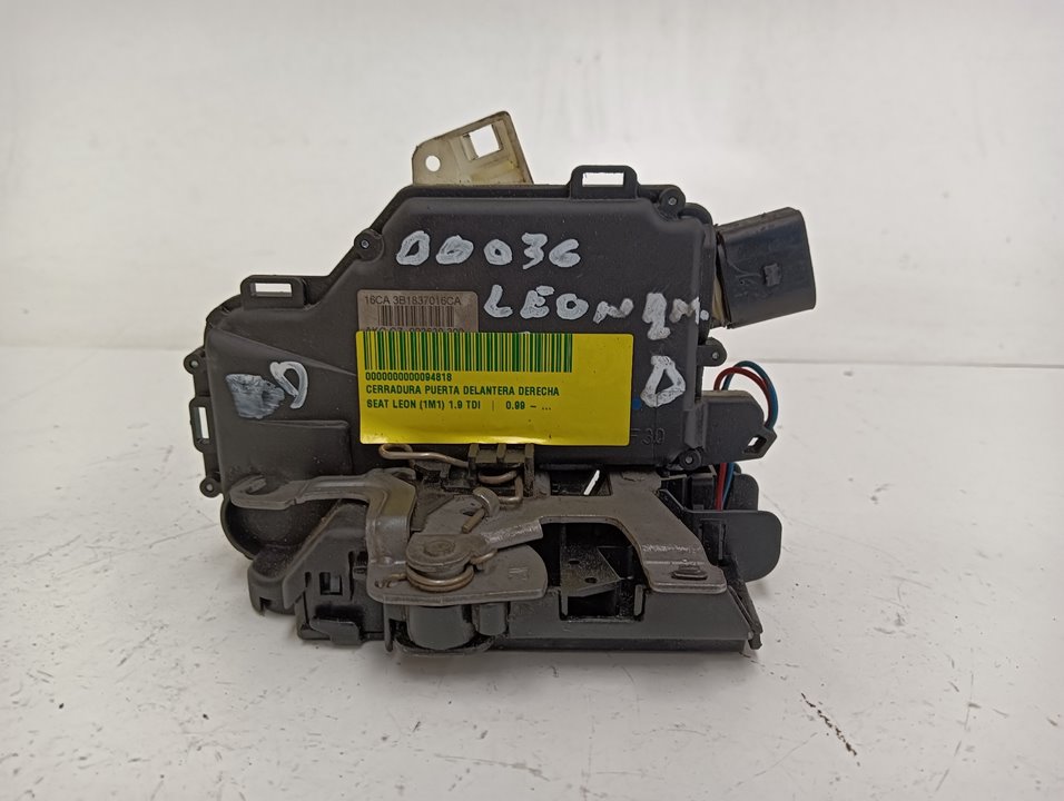 Cerradura puerta SEAT Leon (1M1)