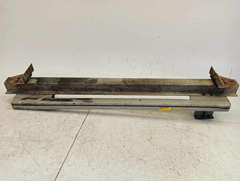 Refuerzo paragolpes Tata Gran Safari