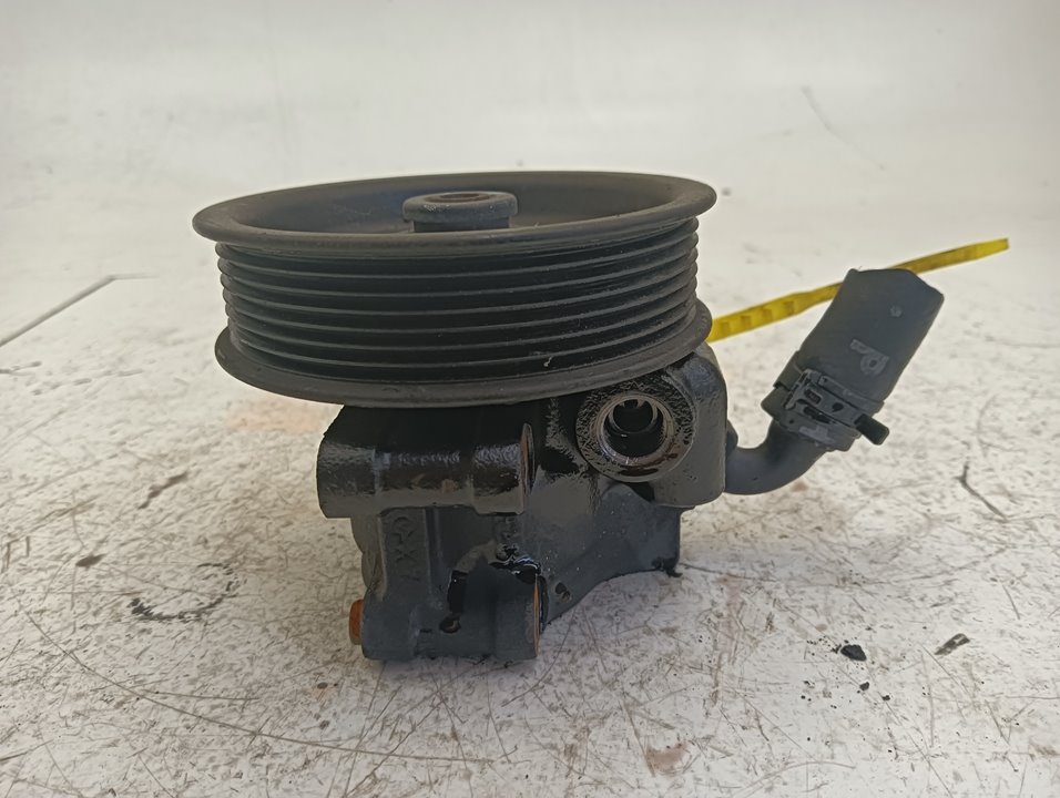 Bomba dirección Ford Transit New Line (TT9)