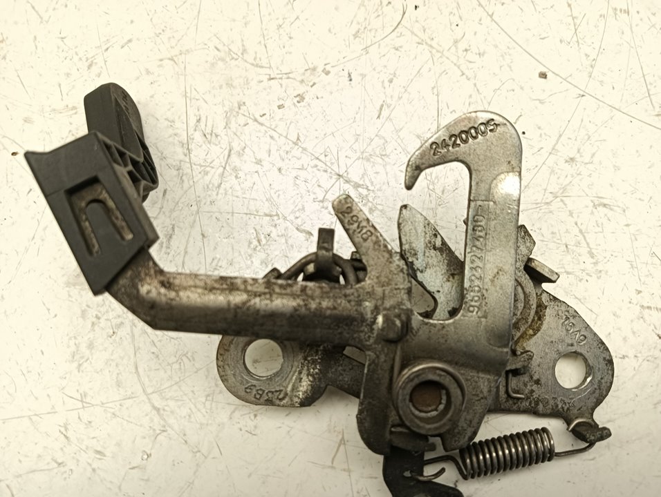 Cerradura capó Peugeot 207