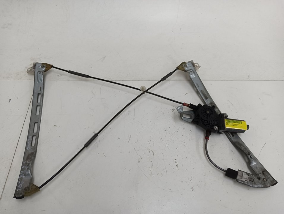 Elevalunas delantero izquierdo Peugeot 206, foto 1 de 3