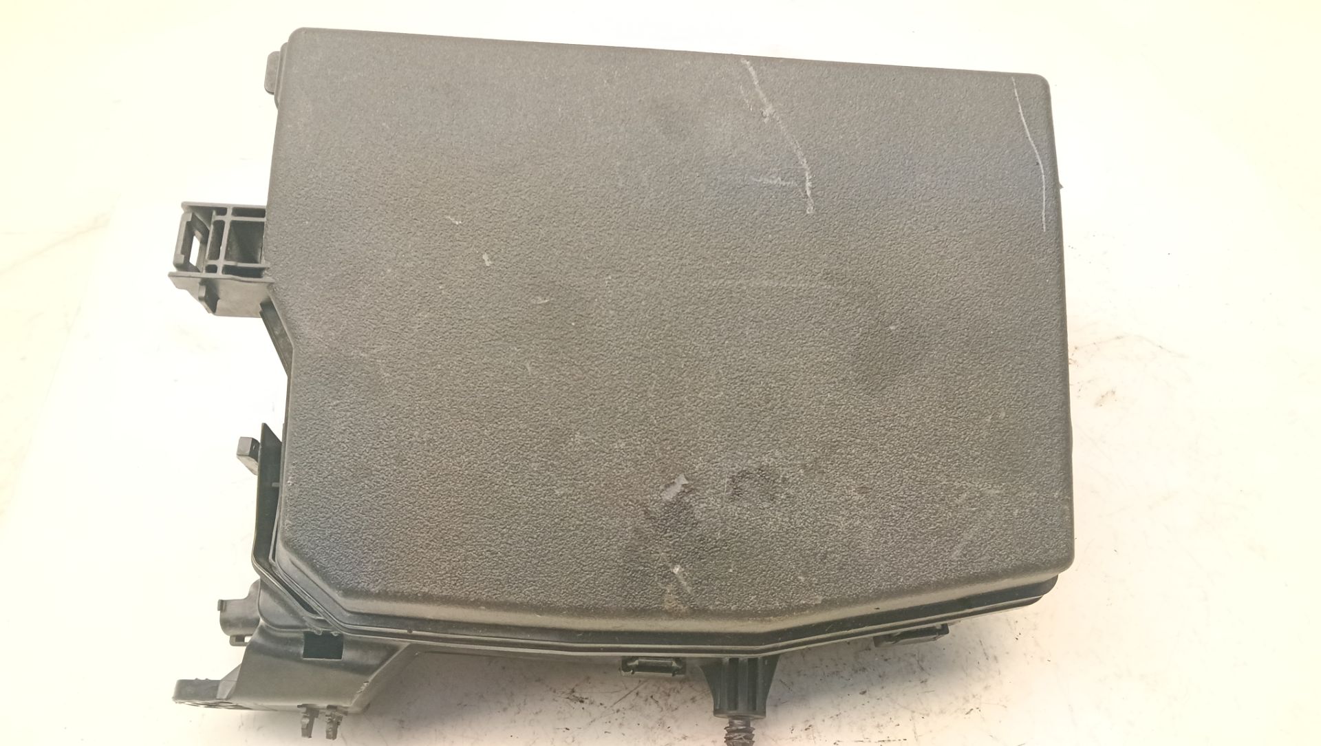 Caja relés / fusibles Toyota Auris (E18)