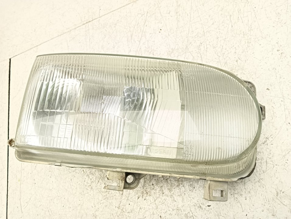 Faro Nissan Serena * (C23M)
