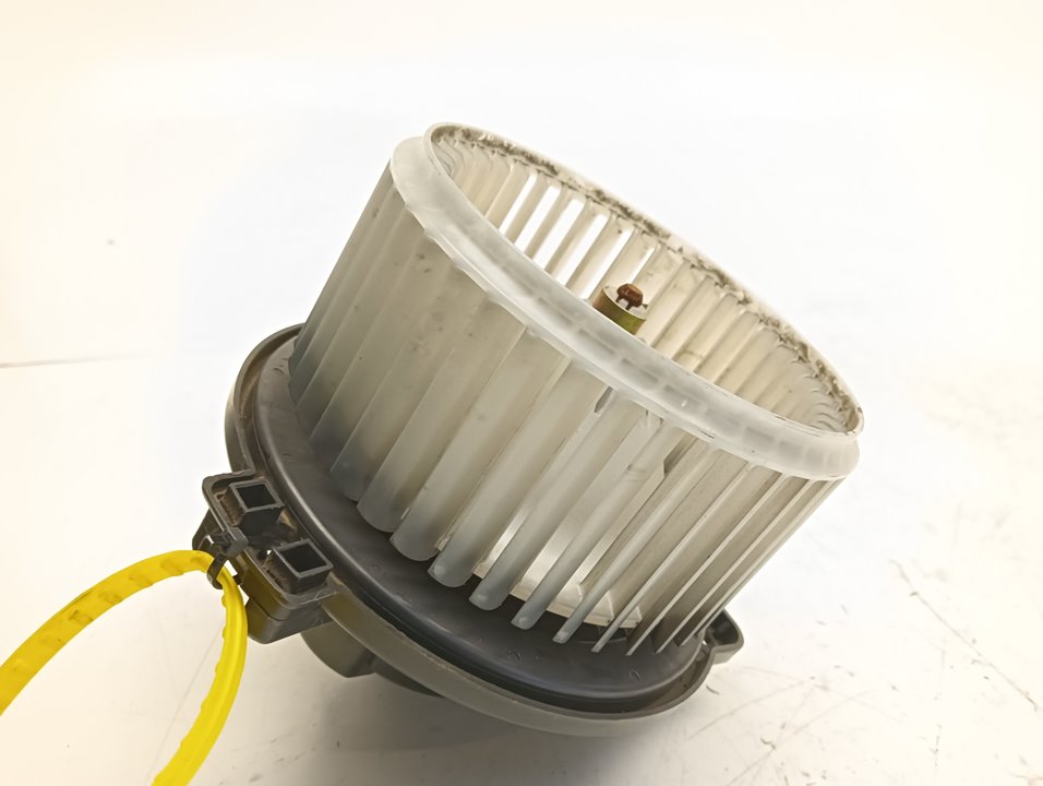 Ventilador calefacción Mitsubishi Montero (V60/V70)