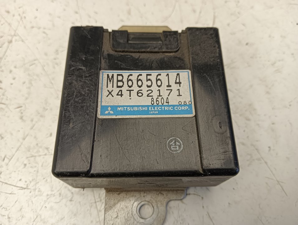Módulo electrónico Mitsubishi Montero * (V20/V40)