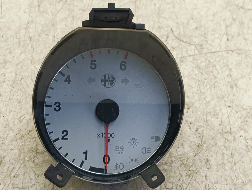Cuadro instrumentos Alfa Romeo 156 (116)