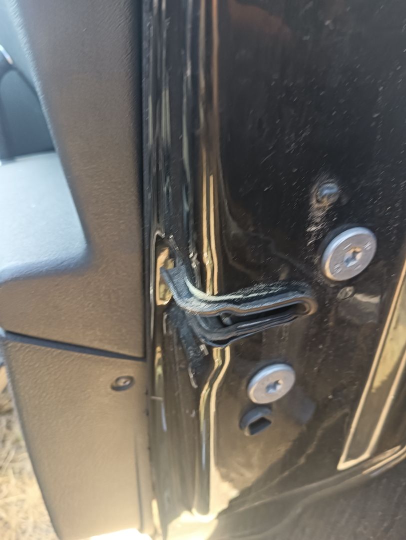 Cerradura puerta Peugeot 407
