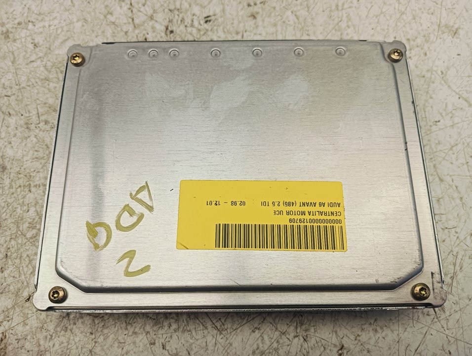 Centralita motor uce Audi A6 (4B5)