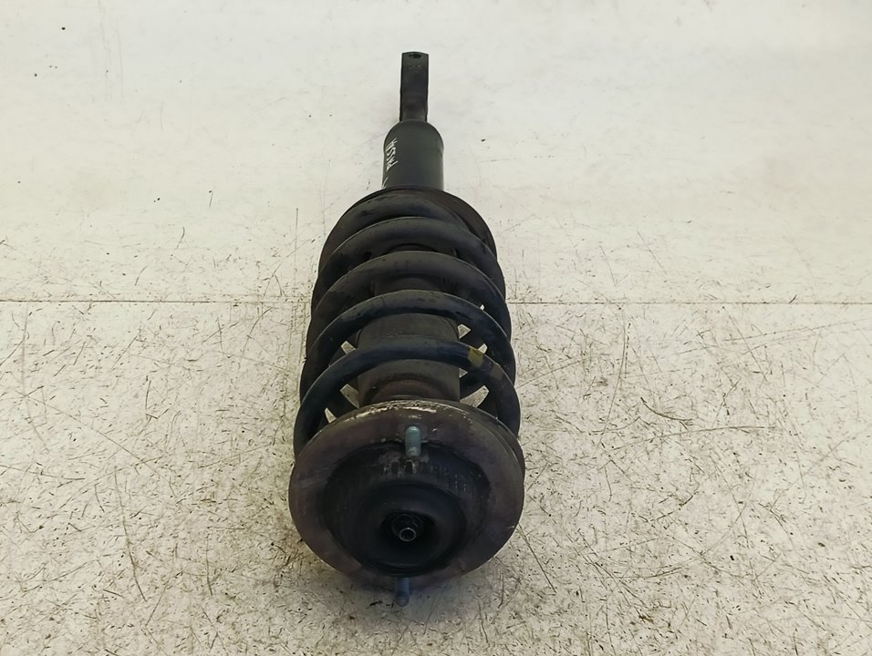 Amortiguador Volkswagen Passat (3B3)