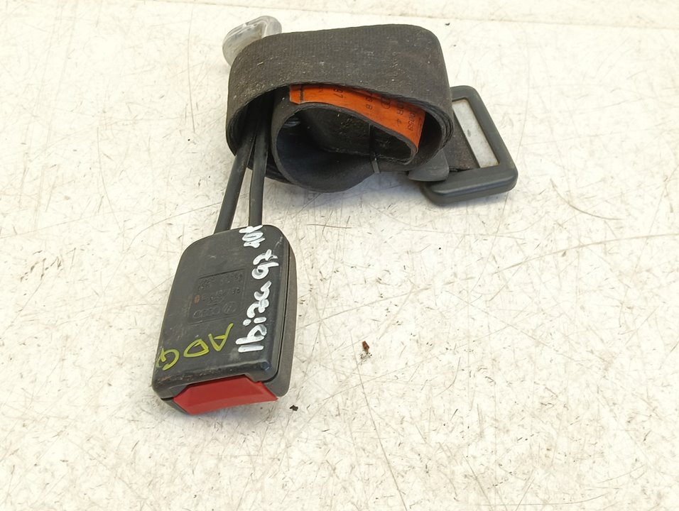 Enganche cinturón SEAT Ibiza (6K1)