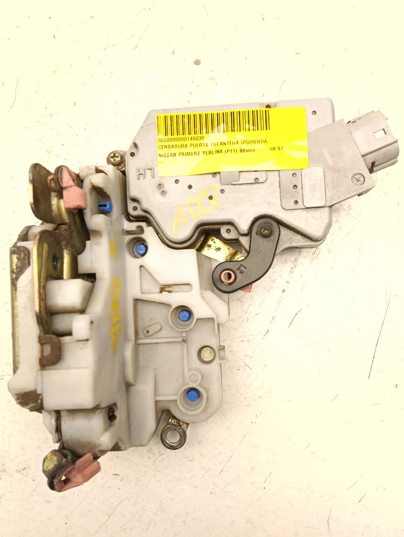 Cerradura puerta Nissan Primera (P11)